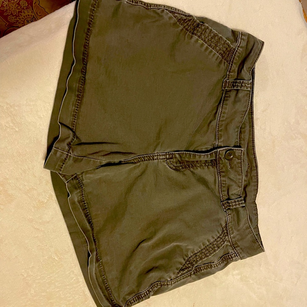 Maurice’s hunter green shorts